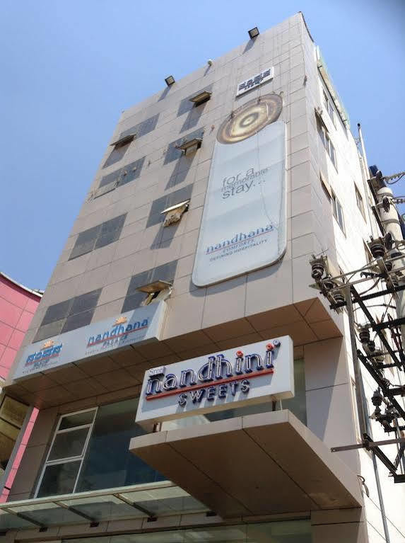 La Sara Comforts Bangalore Exterior foto
